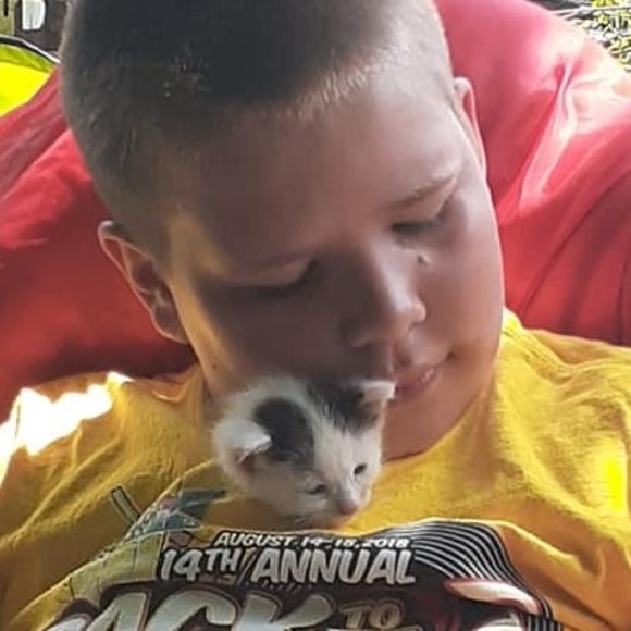 Meet your Posher, Chris - Picture 1 of 1